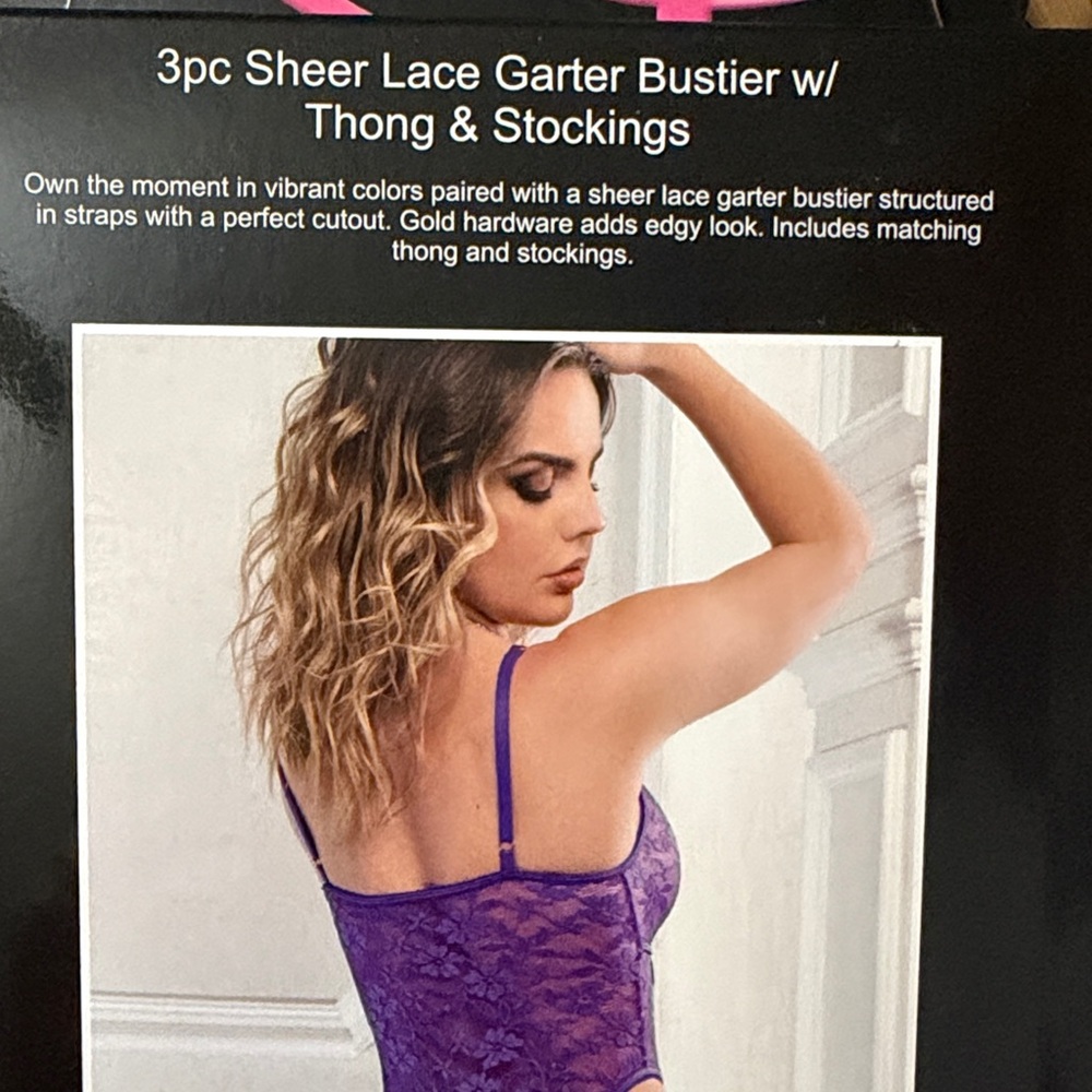 2 Lingerie Sets - Picture 3 of 3
